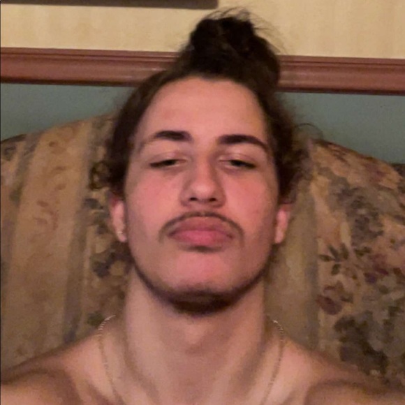 Meet your Posher, Logan - Picture 1 of 1